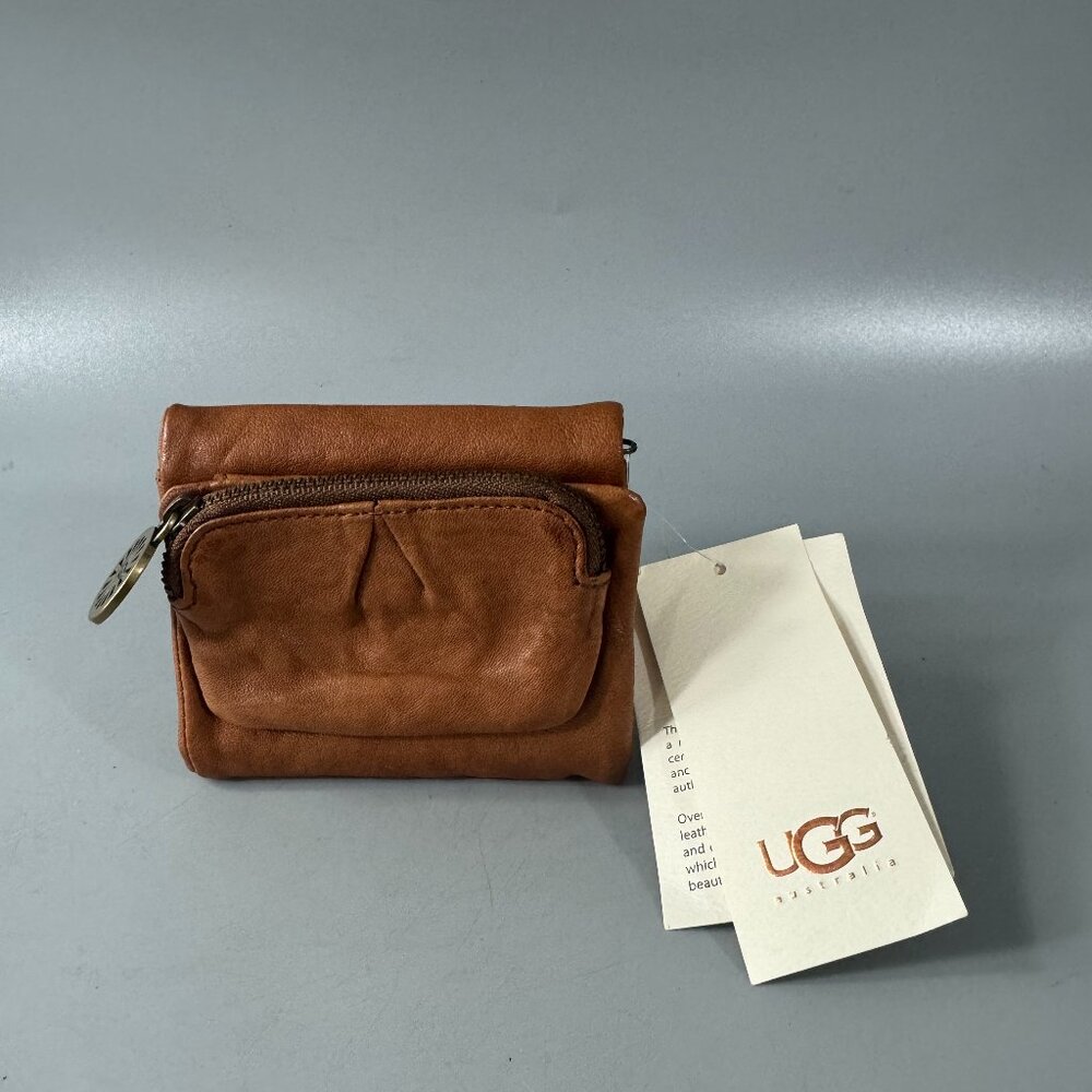 NWT UGG Chestnut Leather Tri-fold Wallet
